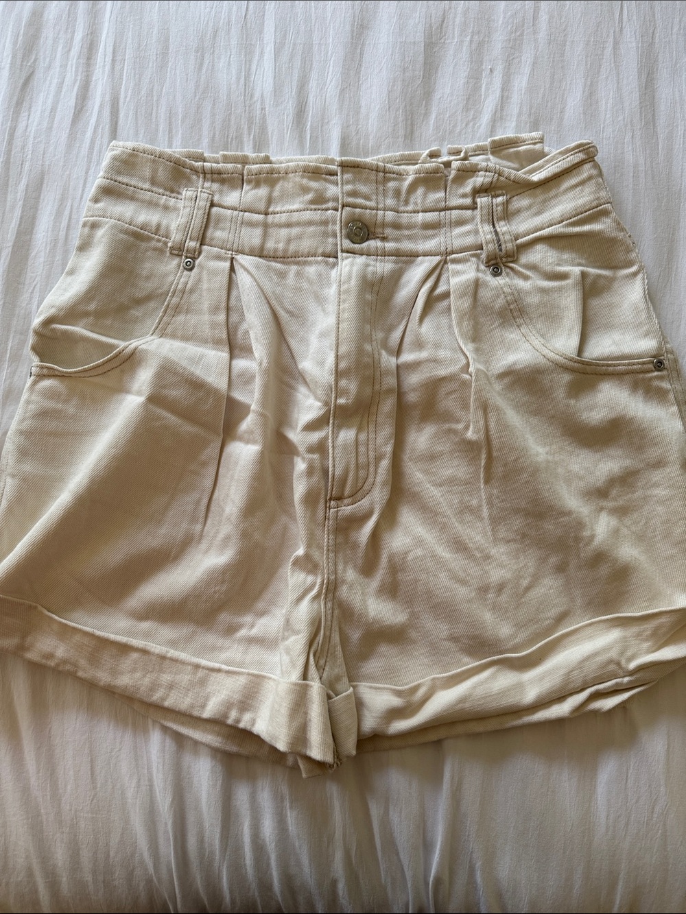 We The Free Cream High-Waist Pleated Women's Shorts